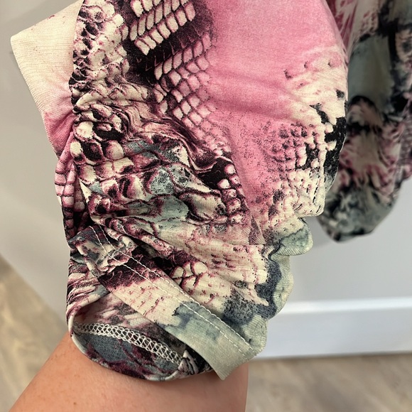 Snake print jumpsuit pastel (like Veronica M) size medium - Picture 4 of 4